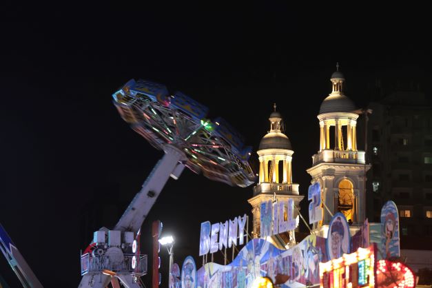 Nbar, casa de espetáculos, salão de jogos, música ao vivo, esplanada  exterior e interior, 50m da praia, aberto diariamente, estacionamento grátis.  – Imagem de NBar Nazaré - Tripadvisor